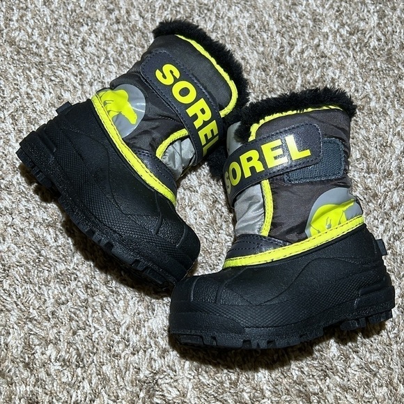 SOREL Commander Faux Fur-Trim Snow Boots - Picture 2 of 8